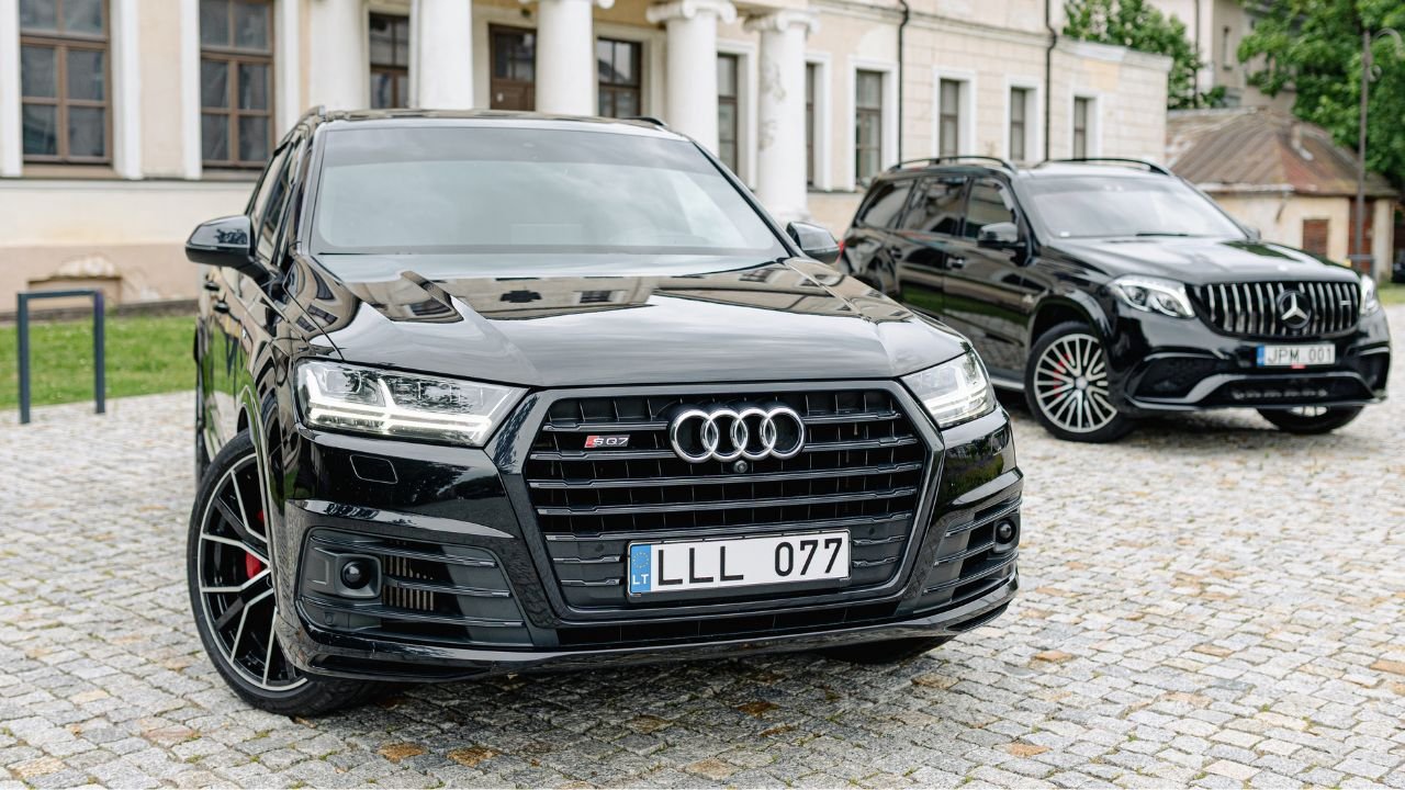 Prabangių visureigių nuoma su vairuotoju